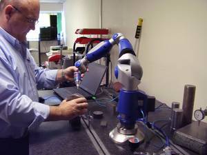 co-ordinate measuring machine co-ordinate measuring machine